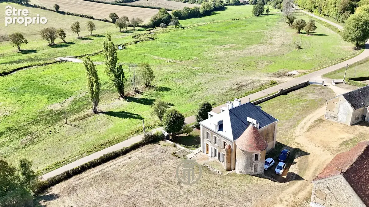 Propriété rare avec maison de maître, corps de fermé loué, tourelle et de nombreuses dépendances - photo 39