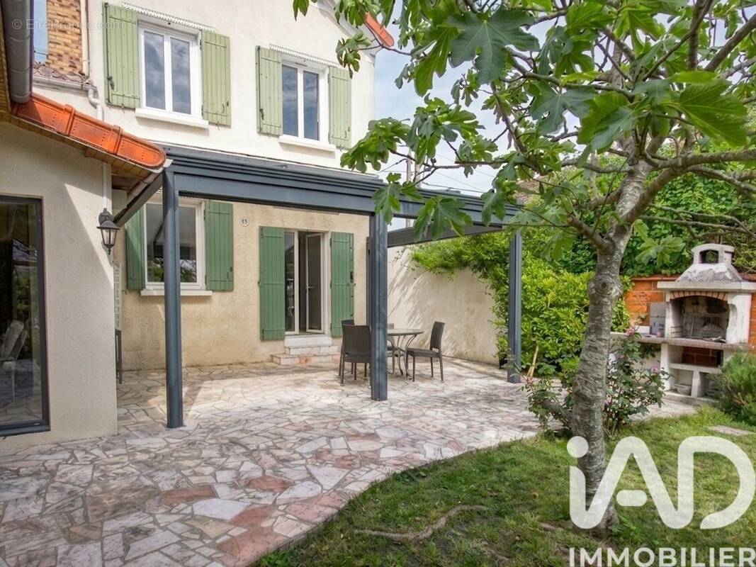 Photo 1 - Maison à CROSNE