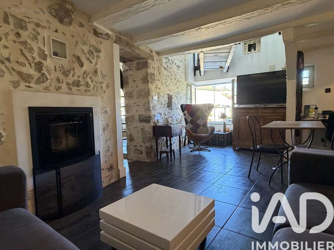 Photo 6 - Maison à MERVENT