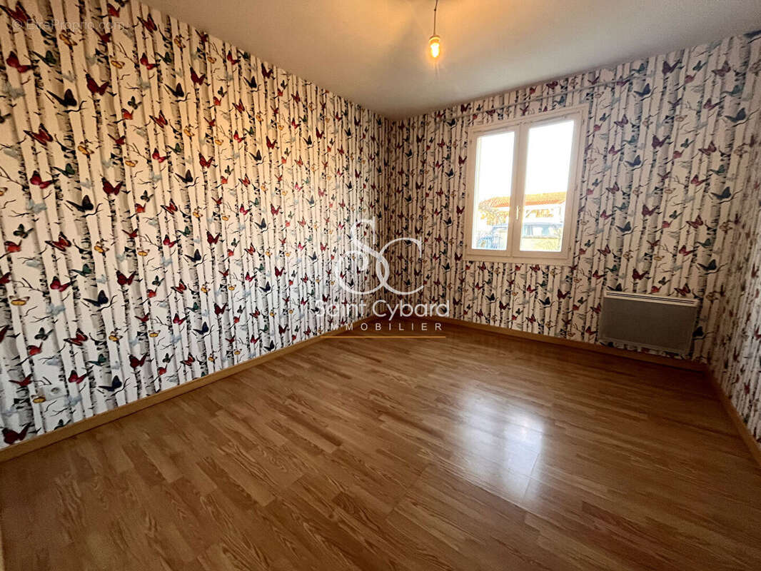 Maison à SAINT-YRIEIX-SUR-CHARENTE