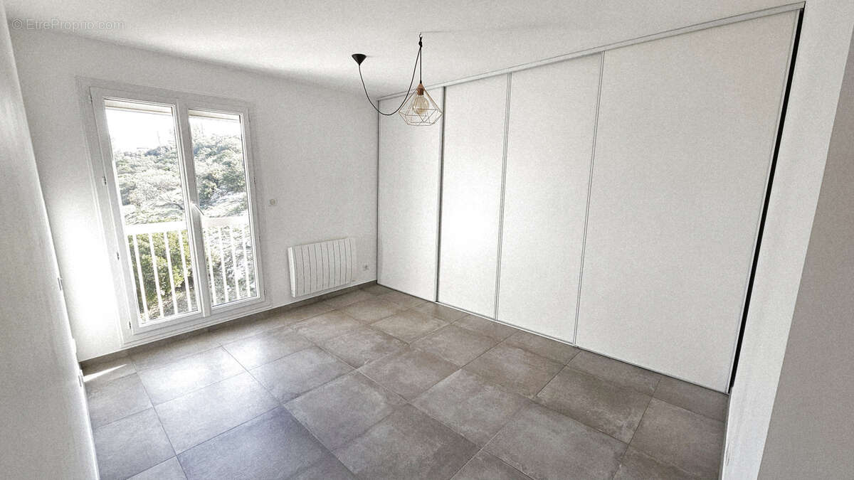 Appartement à MARSEILLE-11E