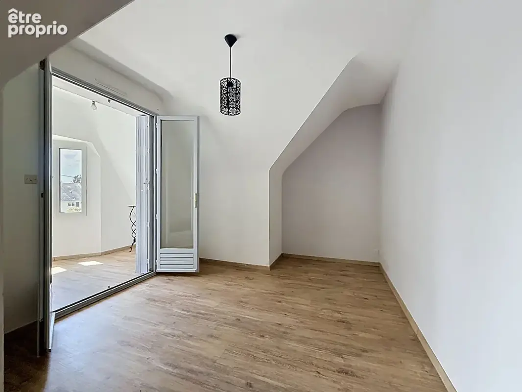 Maison familiale avec grand terrain Centre de Doué-la-Fontaine - photo 12