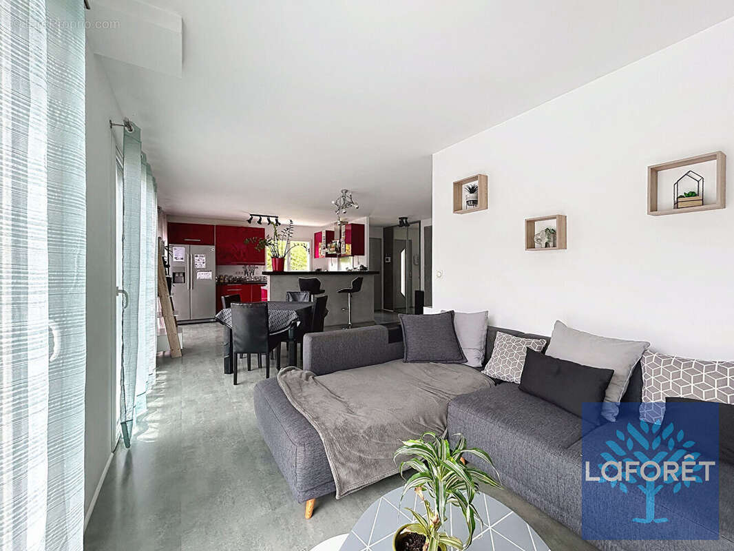 Maison à SAINT-GEOURS-DE-MAREMNE