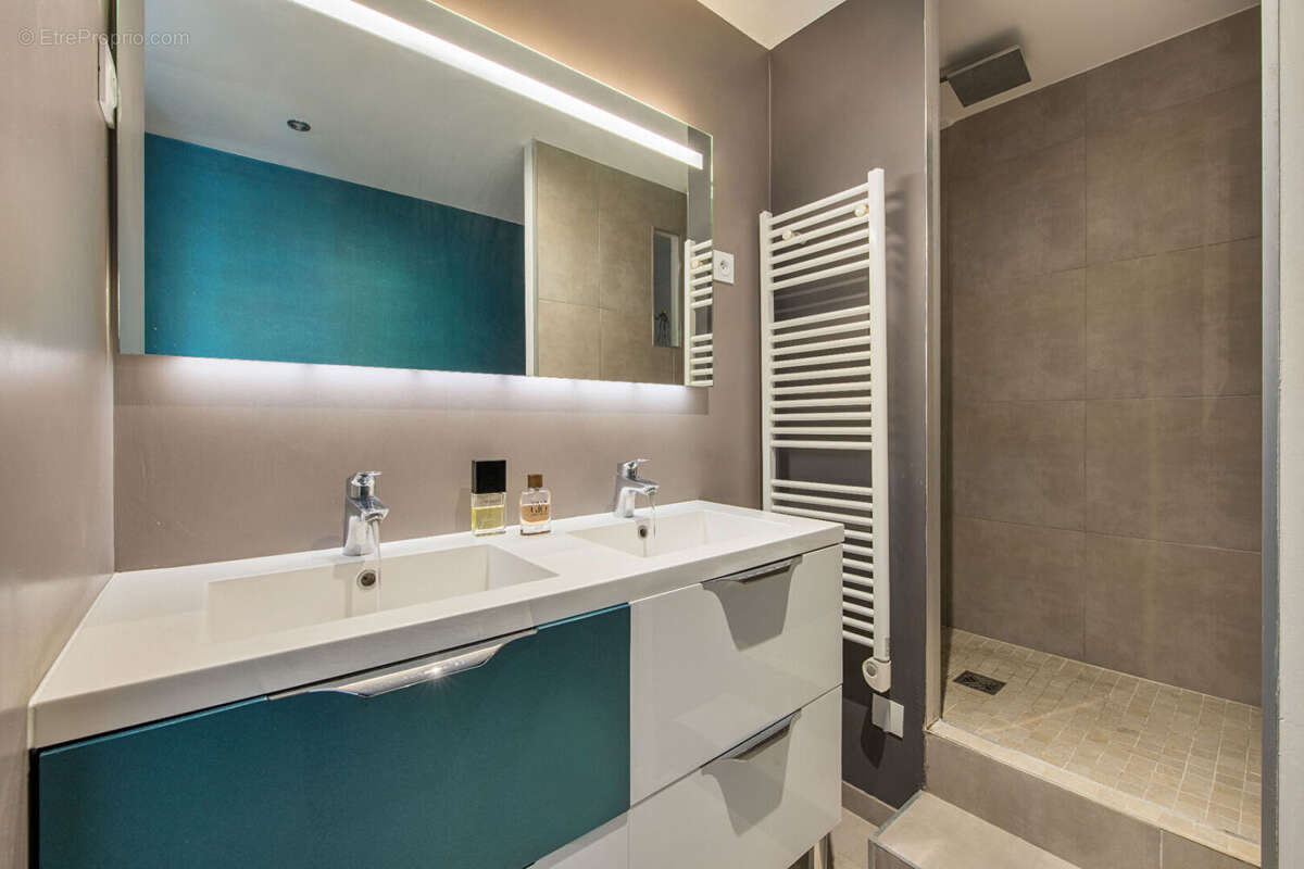 Appartement à LYON-1E