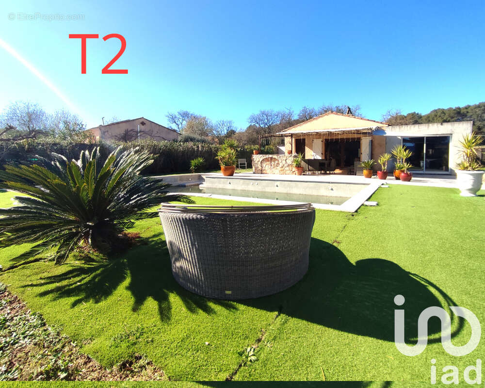 Photo 3 - Maison à LE MUY