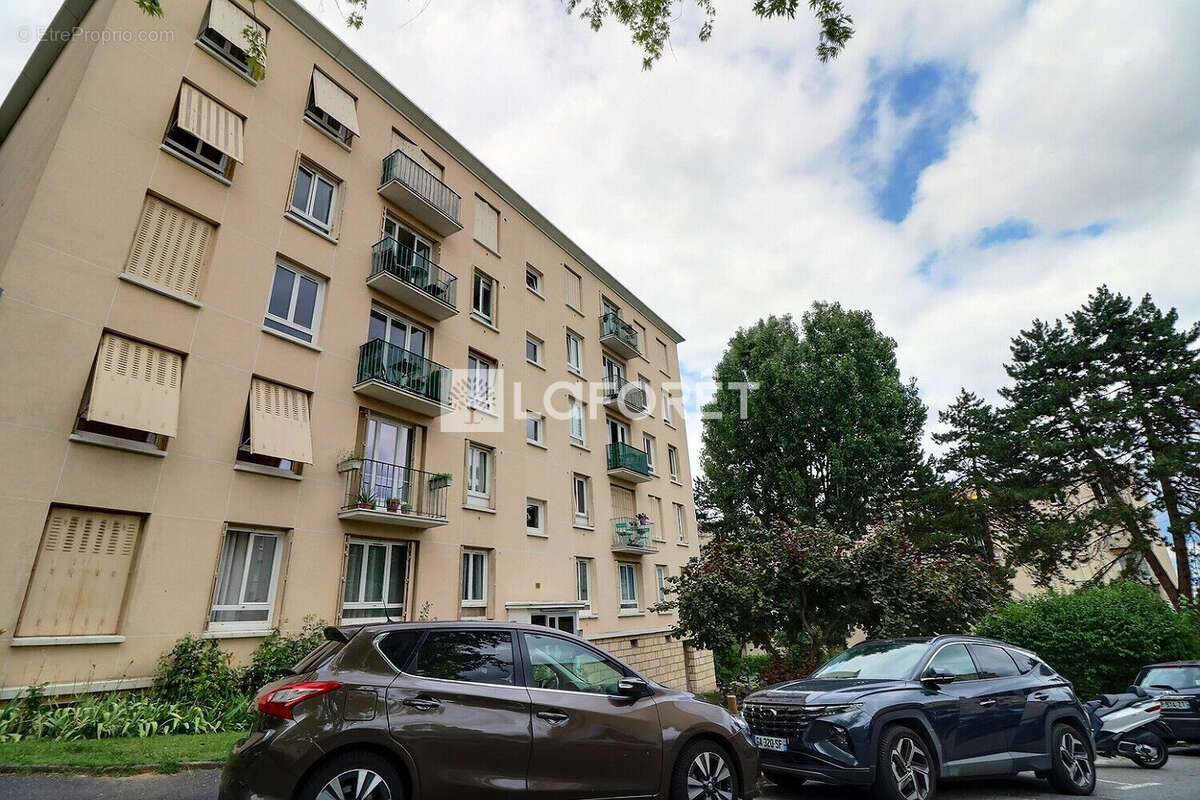 Appartement Rueil Malmaison 3 pièce(s) 52 m2 - photo 3