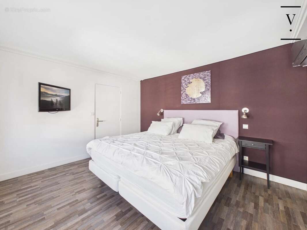 Appartement à PARIS-8E