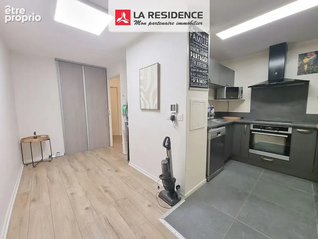 Appartement 75 m² à Stains  - photo 5