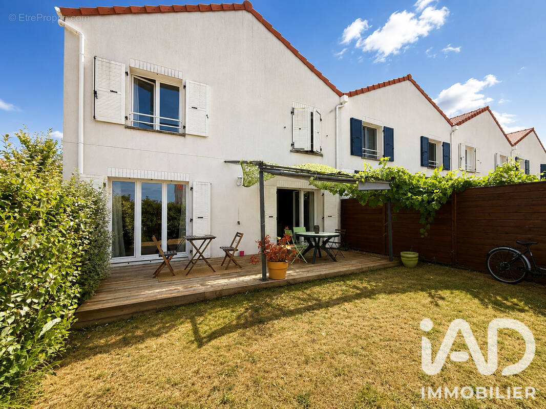 Photo 1 - Maison à VAUJOURS