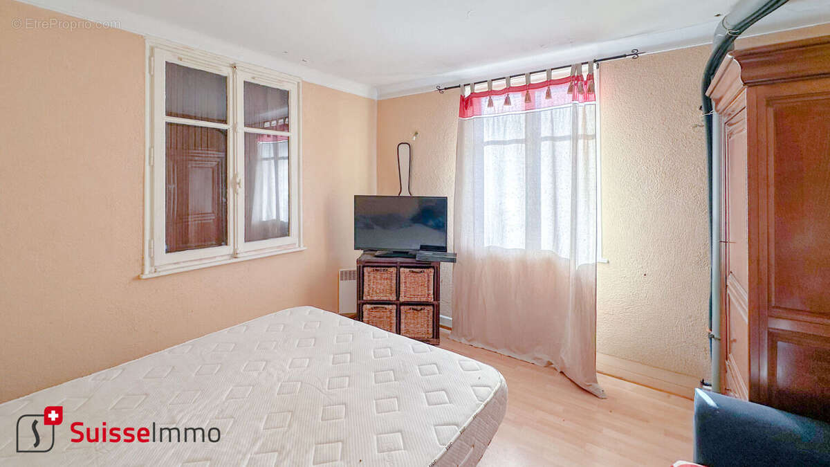 Appartement à LOUGRES