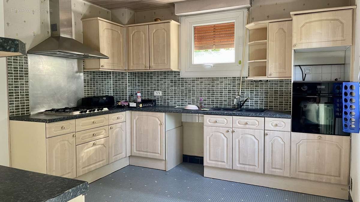 Maison à SAINT-YRIEIX-LA-PERCHE