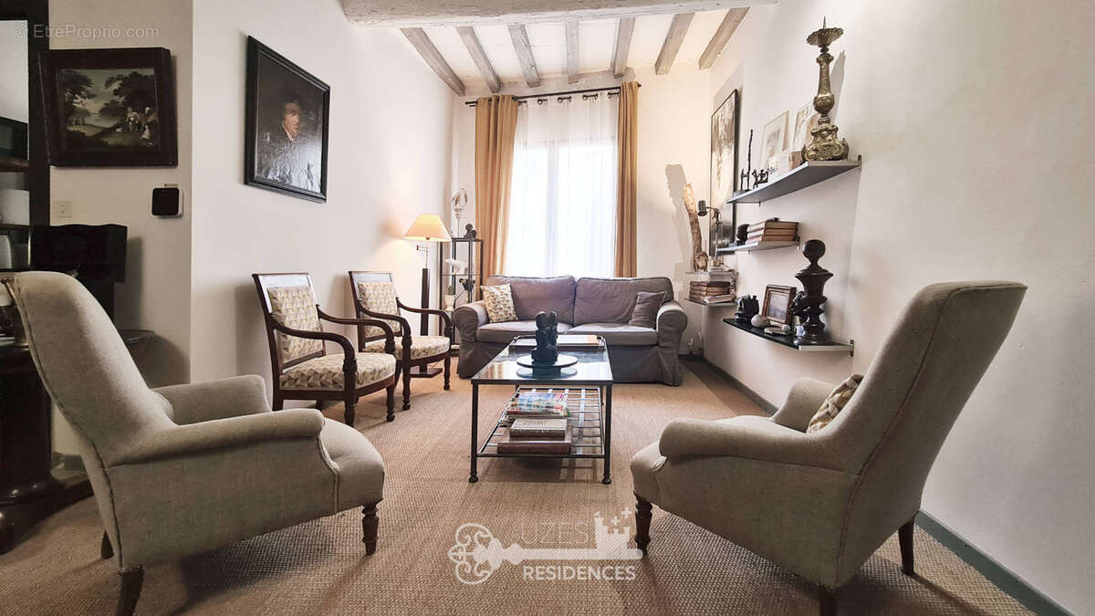 Maison à UZES