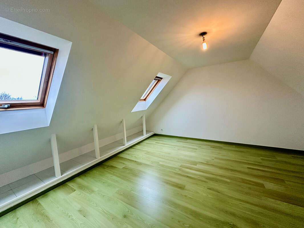 Maison à SAINT-FARGEAU-PONTHIERRY