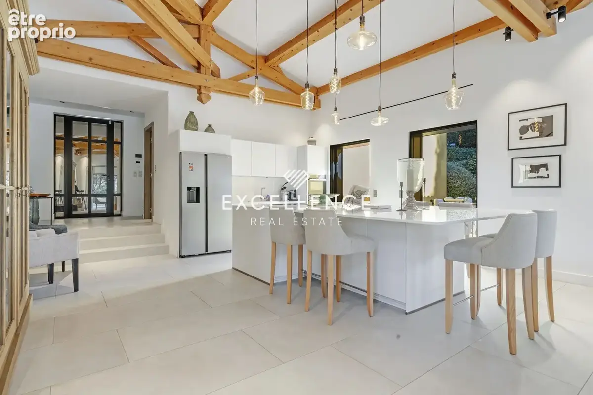 Maison 6 pièces 230 m² à vendre à Saint-Tropez (83990) - photo 6