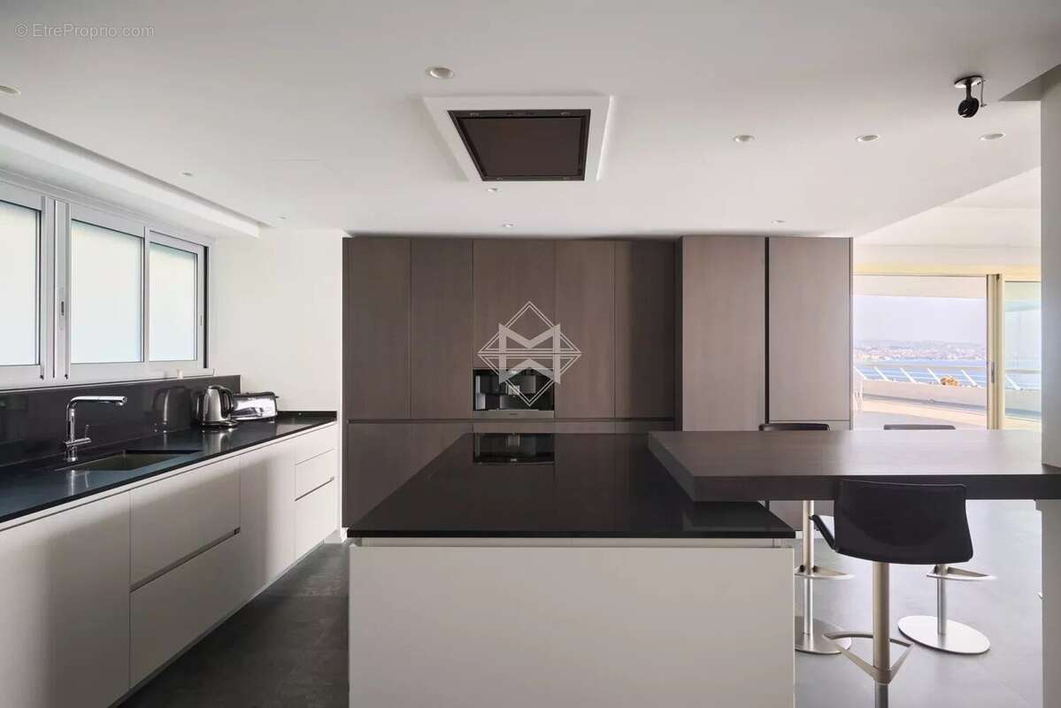 Appartement à VILLENEUVE-LOUBET