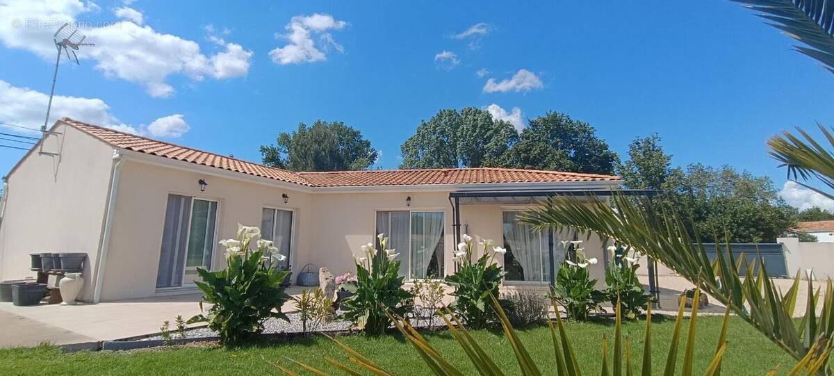 Maison à BREUILLET