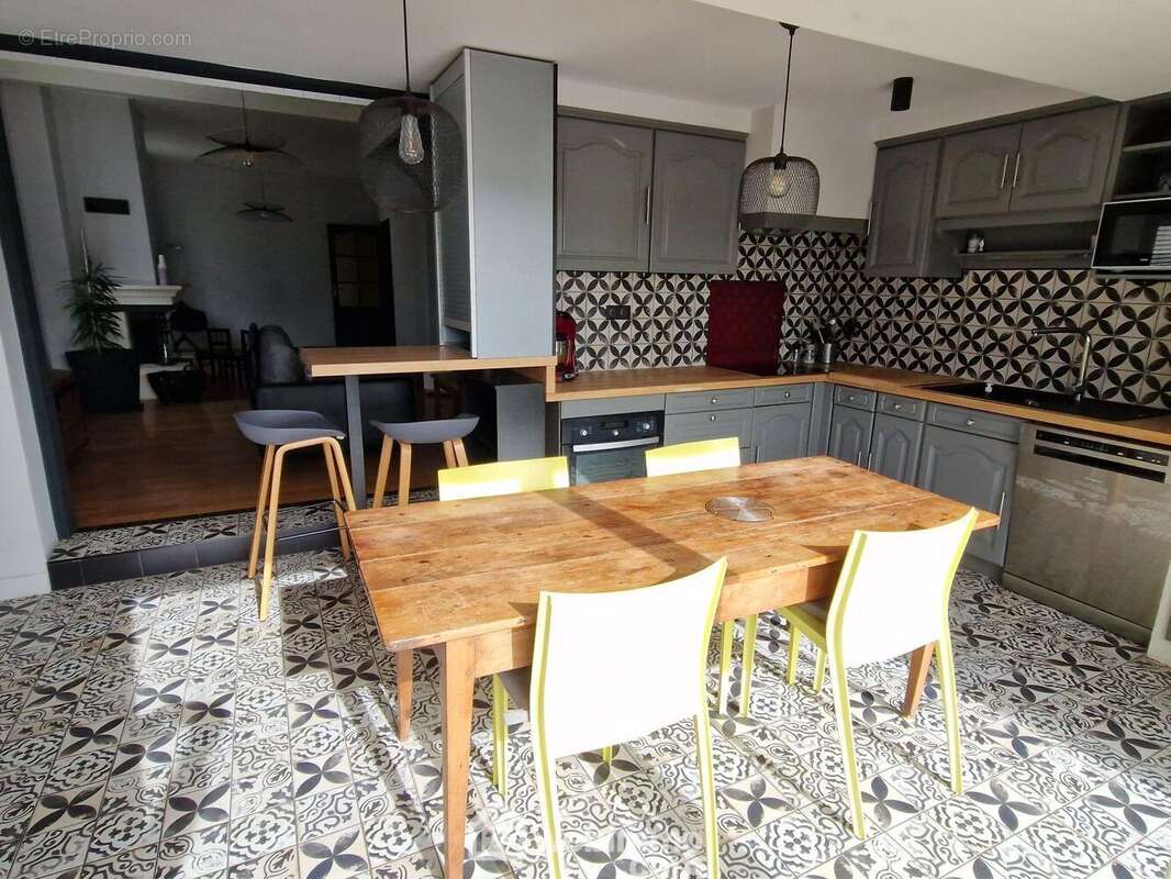 ouvrant sur la pièce à vivre - Appartement à LA ROCHE-SUR-YON