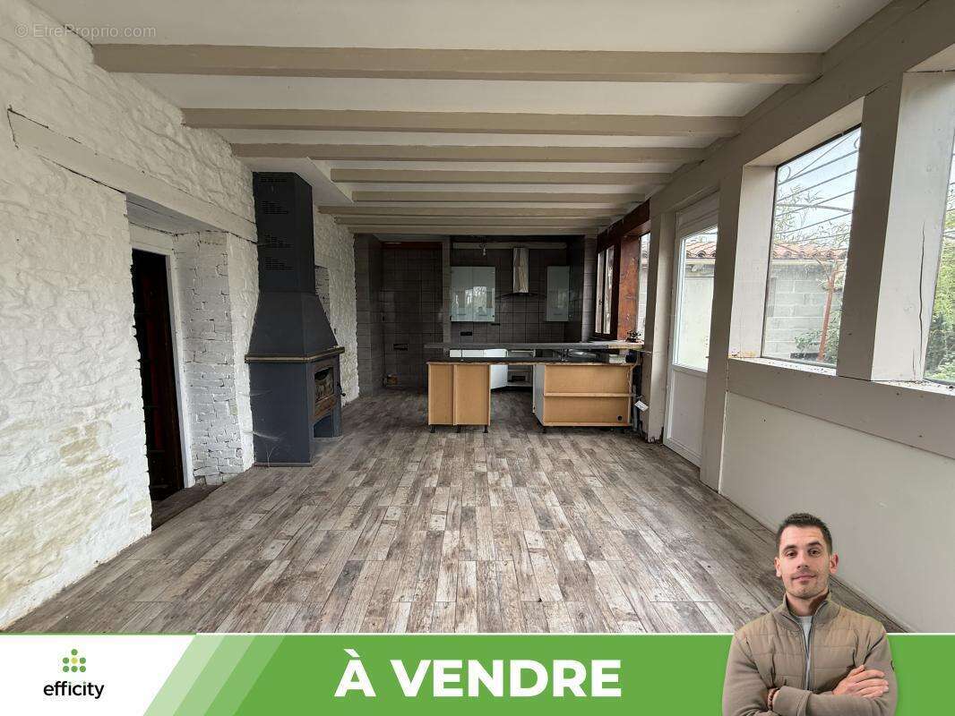 Maison à USSON-DU-POITOU