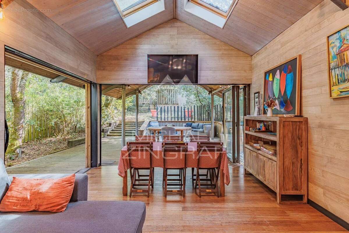 Maison à LE BOUSCAT