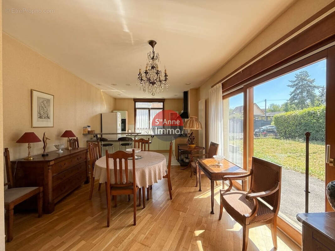 Amiens - quartier plein sud - 104m2 - t3 - cave - garage - jardin - cour - places de parking - photo 5