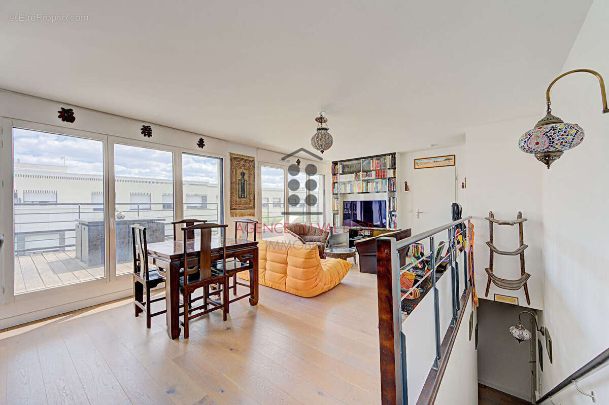 Appartement à SURESNES