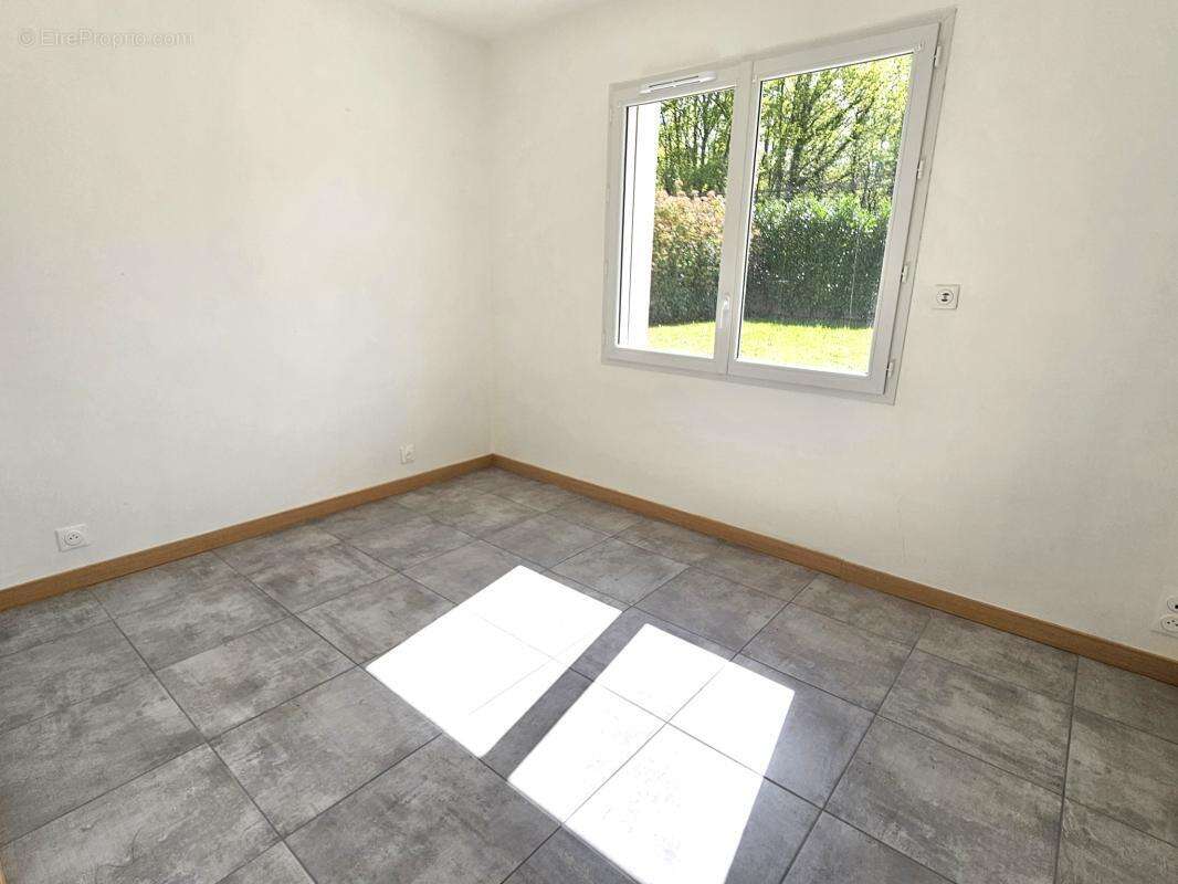 Maison à TREILLIERES