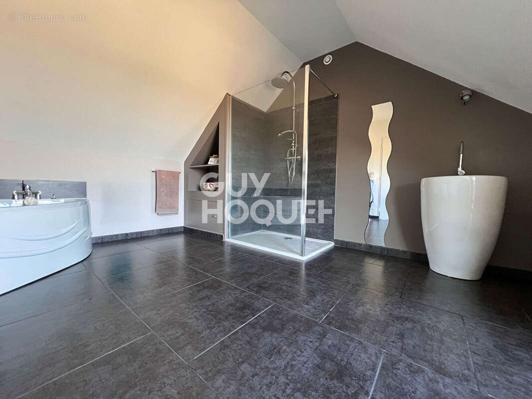 Maison à LA TAGNIERE