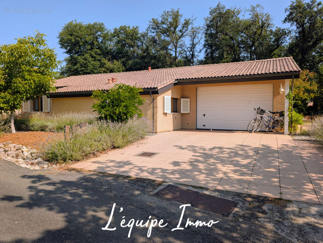 Maison T4/5 plain-pied avec garage dans résidence d'exception - photo 2