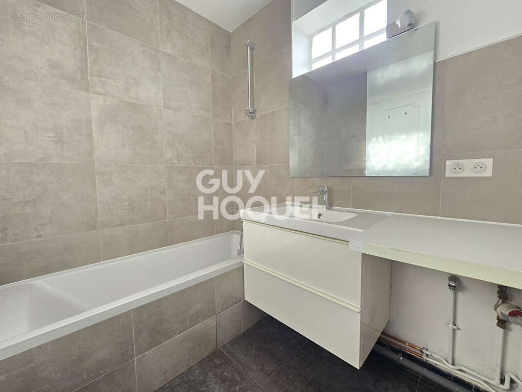 Appartement à MONTROUGE