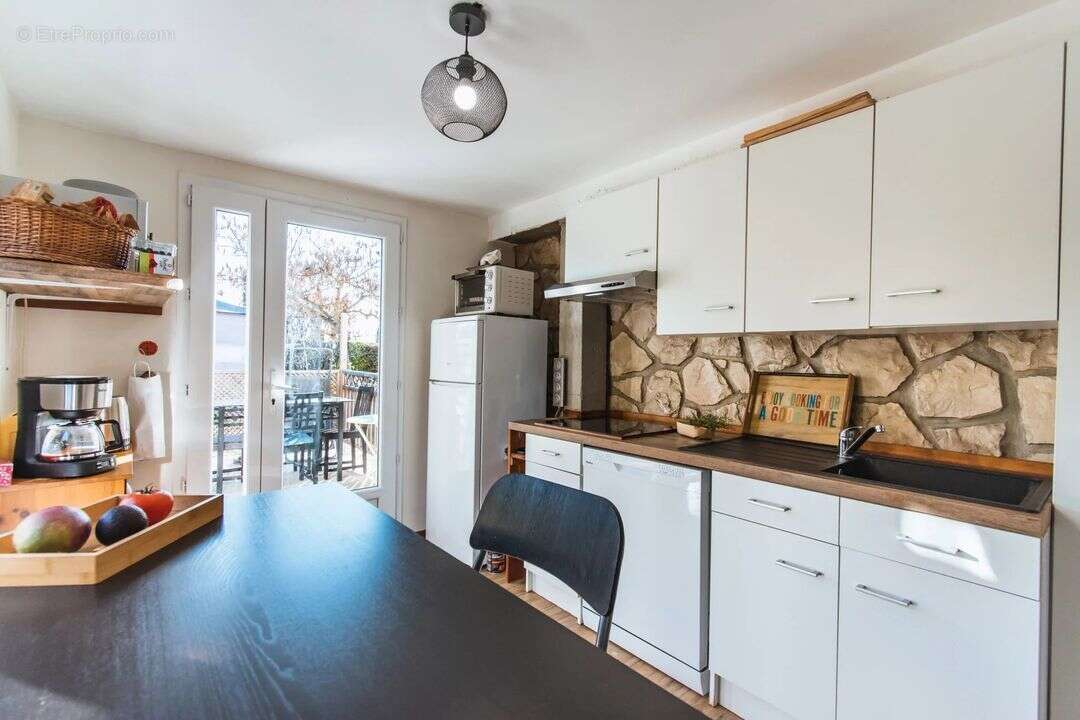 Maison à GREOUX-LES-BAINS