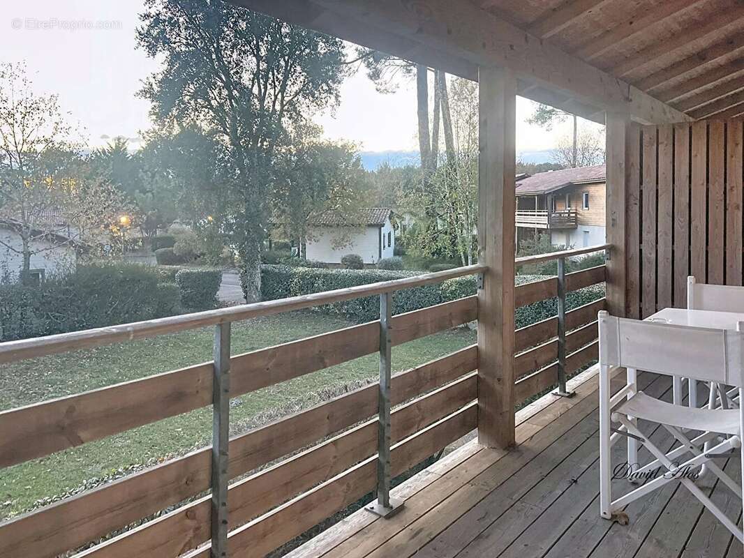 Appartement à PARENTIS-EN-BORN