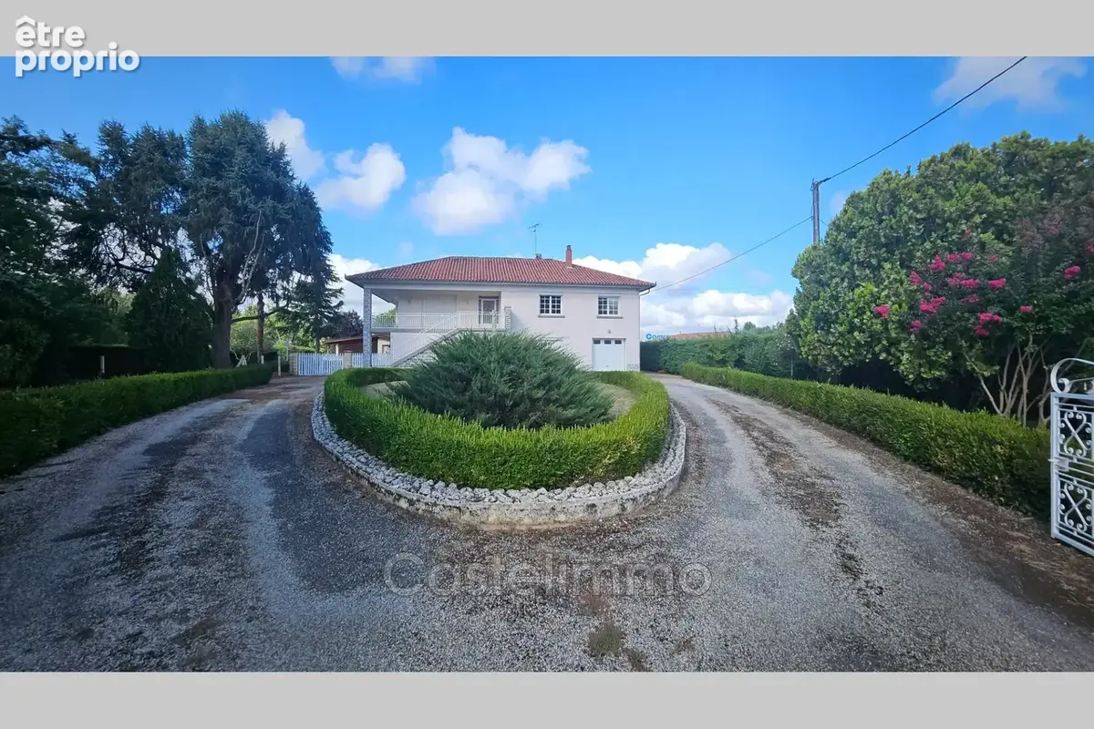 Maison à CASTELSARRASIN