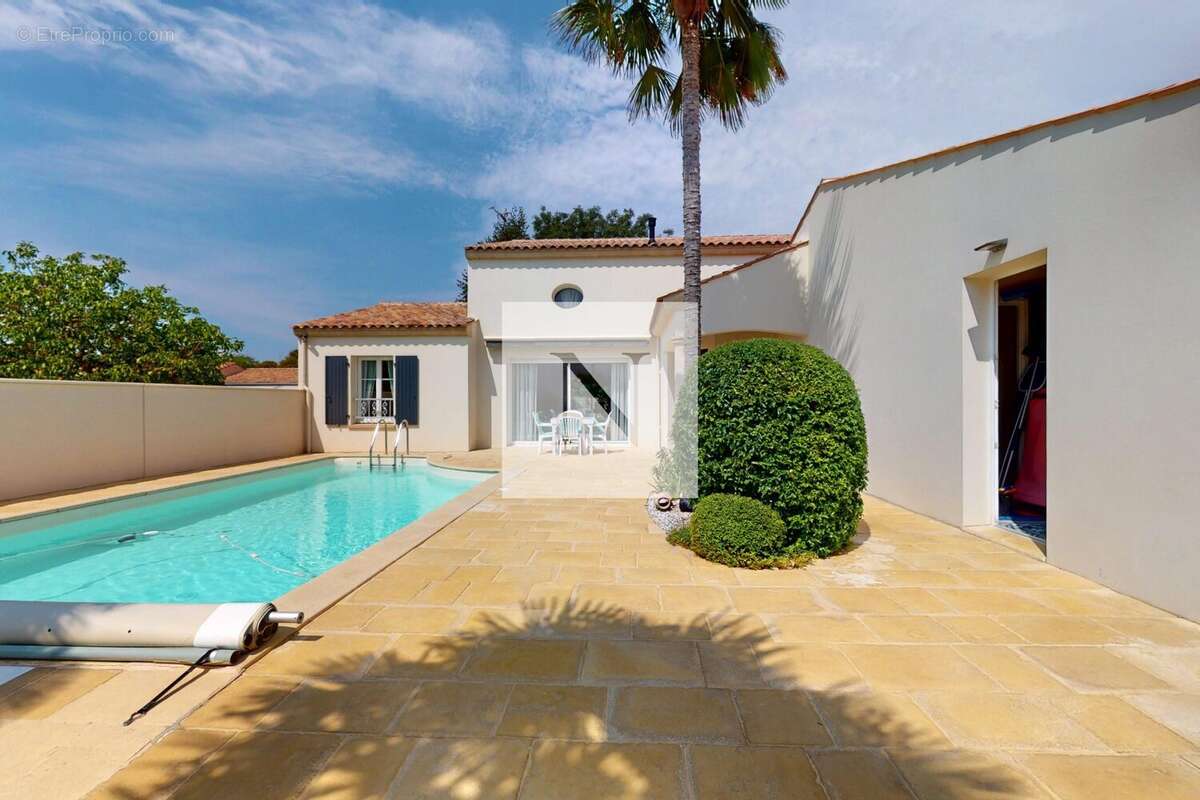 Maison 169 m² à Marsilly  - photo 2