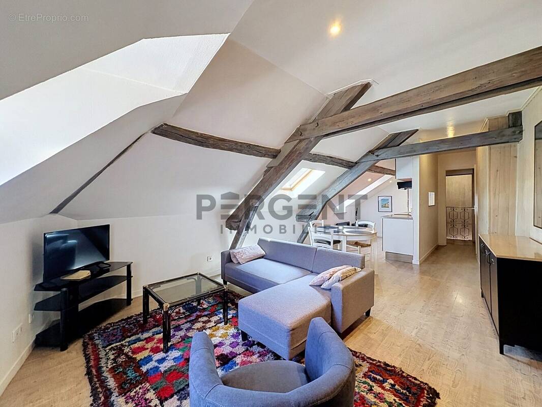 Appartement à CHARLEVILLE-MEZIERES