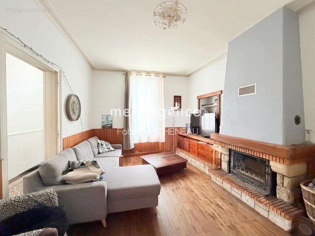 Maison à TREMENTINES