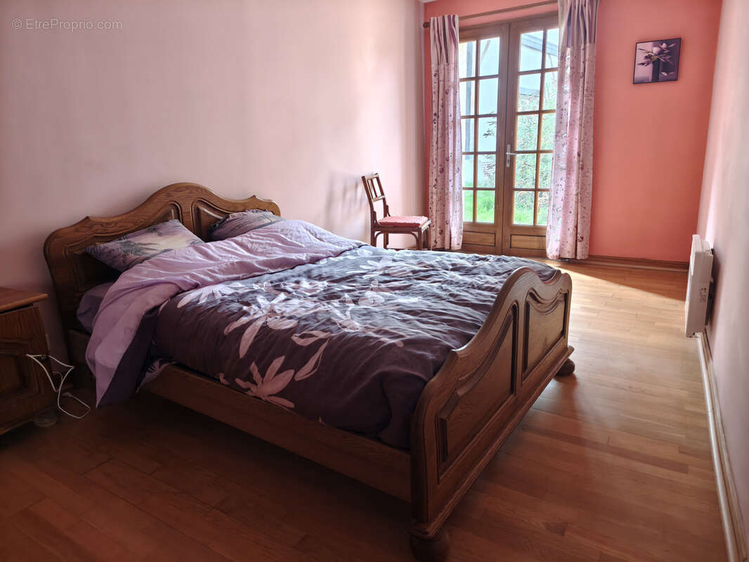 Maison à MONTREUIL-L'ARGILLE