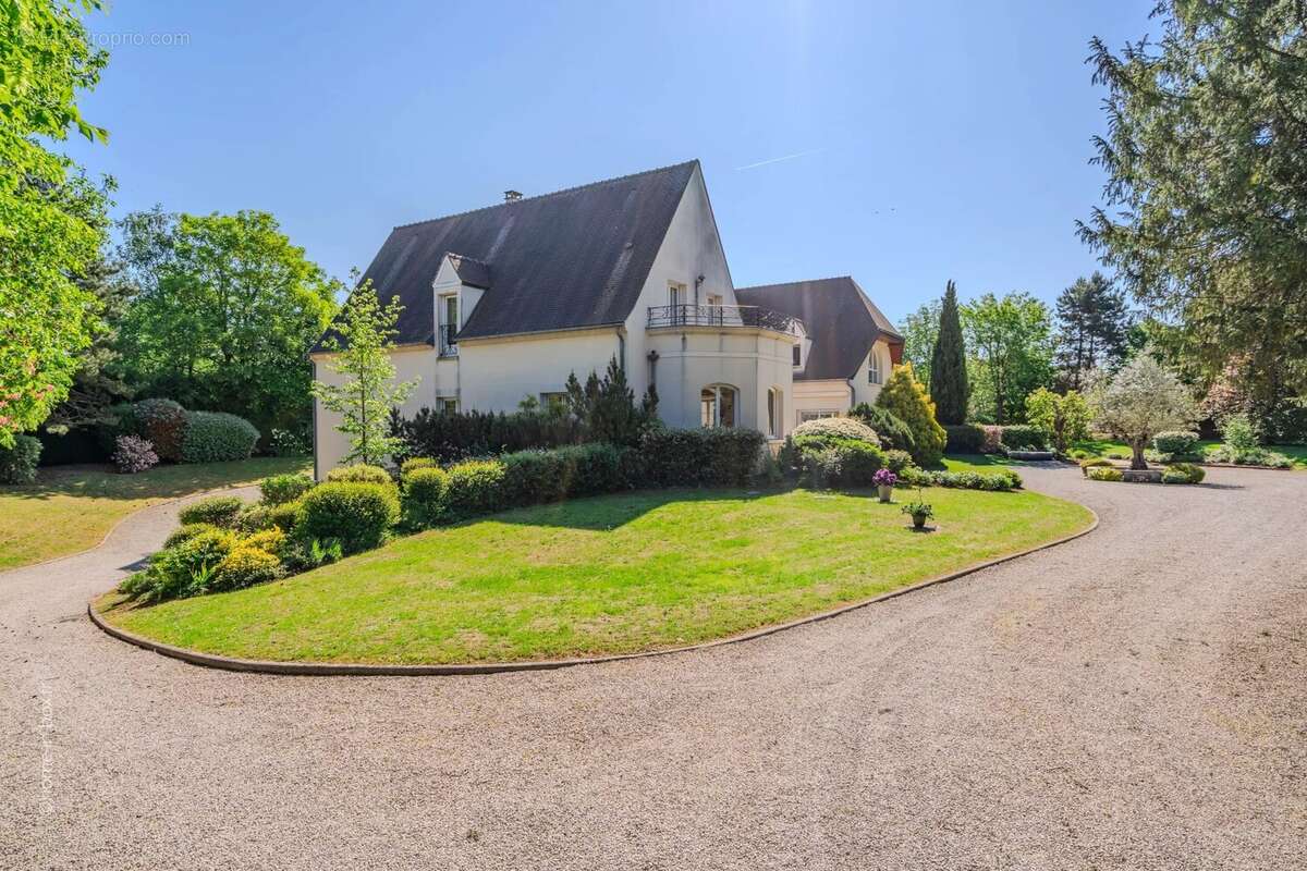 Maison à CHANTILLY