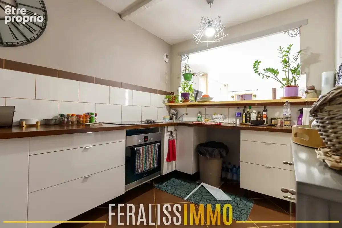 Lumineux appartement F4 de 86 m2 avec extérieur ! - photo 7