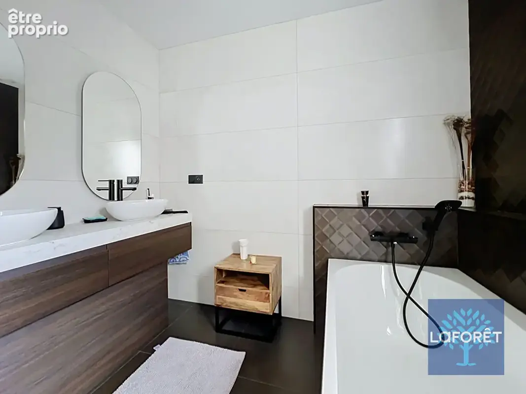 Maison 4 chambres jardin piscine - photo 11