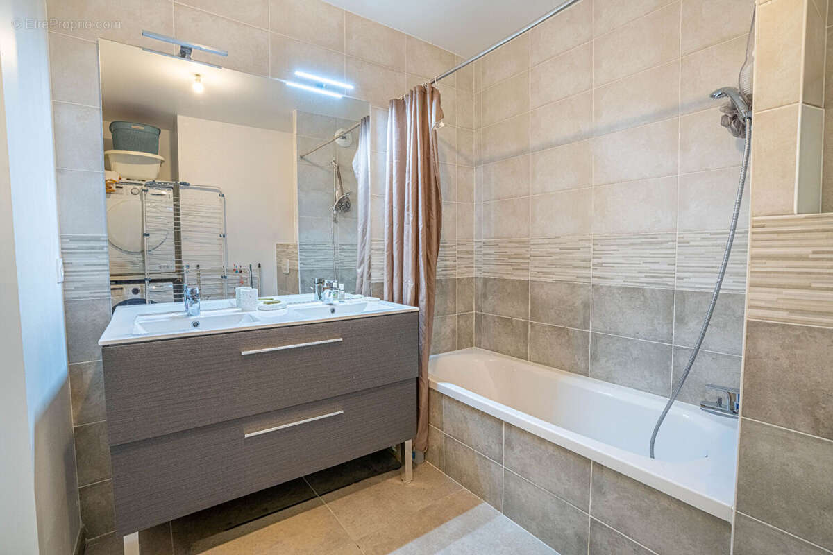 Appartement à ANNECY-LE-VIEUX