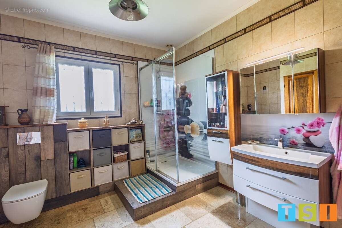 Maison à MONDAVEZAN