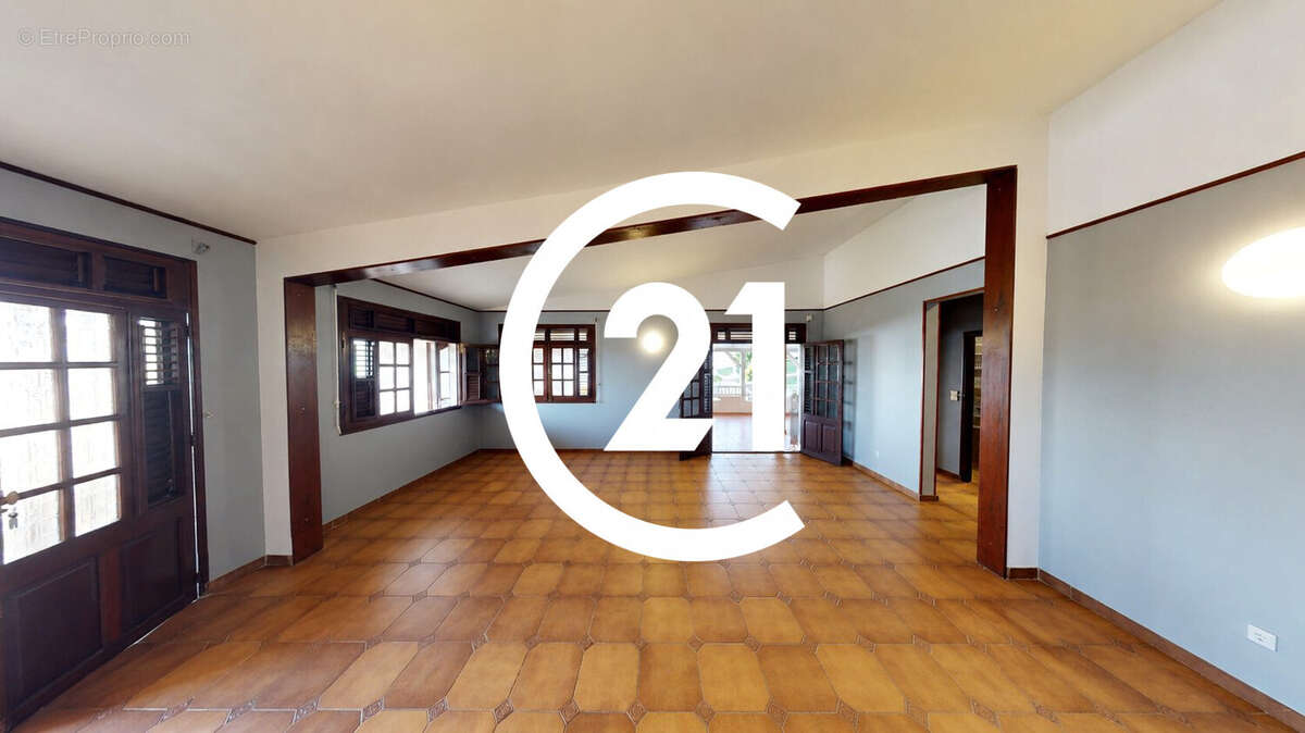 Maison 225 m² à Ducos  - photo 3