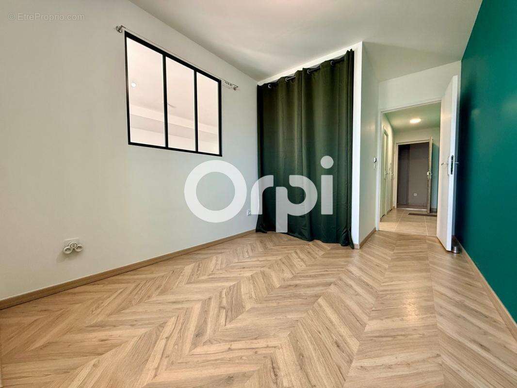 Appartement à LA COMBE-DE-LANCEY