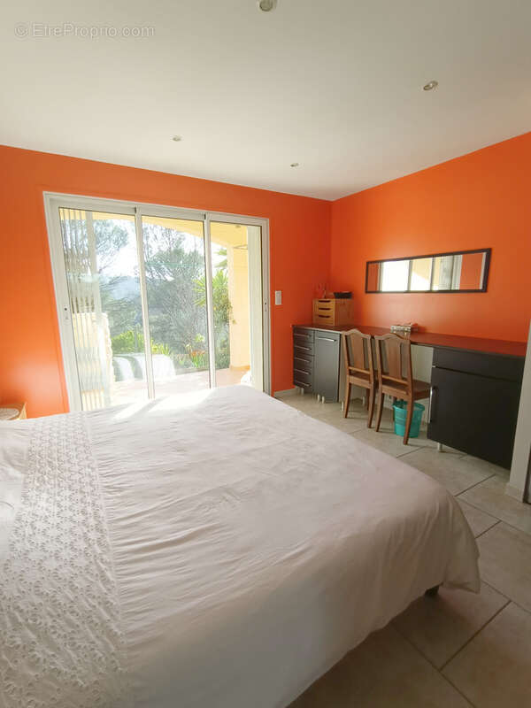 Maison à PEYMEINADE