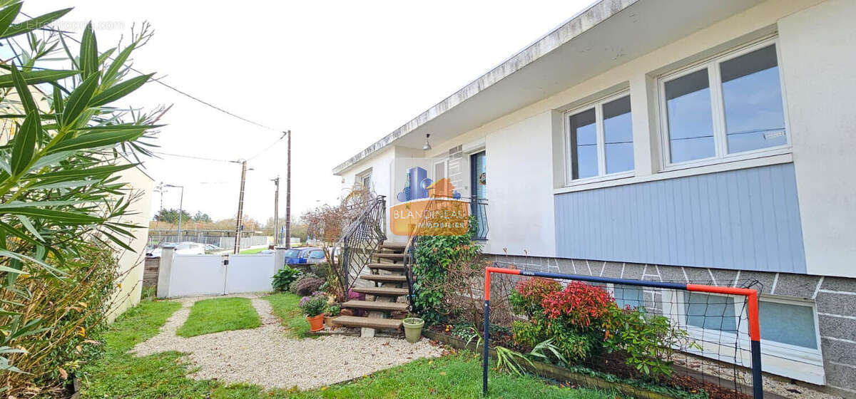 Appartement à BOUGUENAIS