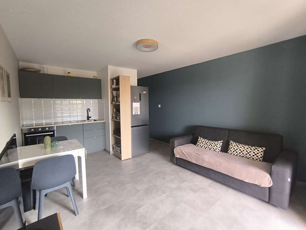 Appartement à SIX-FOURS-LES-PLAGES