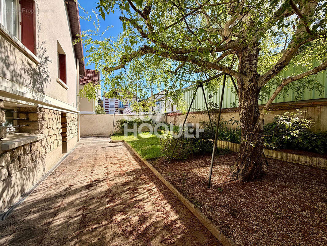 Maison à NEUILLY-PLAISANCE