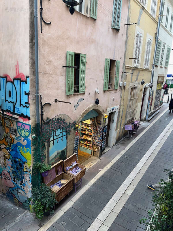 Appartement à MARSEILLE-2E