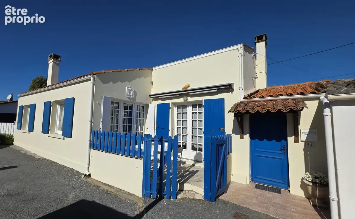 Maison 3 chambres de 99 m2 avec cour, au calme à 400 m des commerces - photo 1