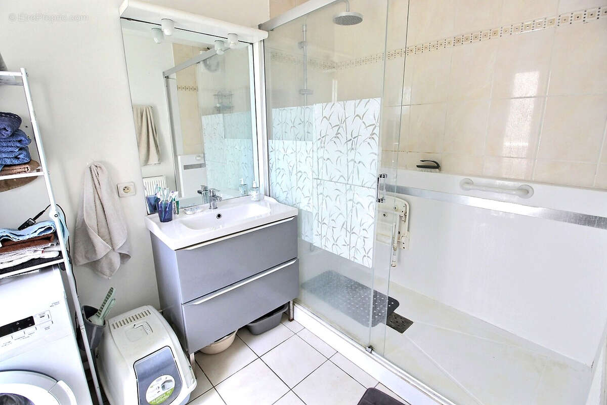 Appartement à GENNEVILLIERS